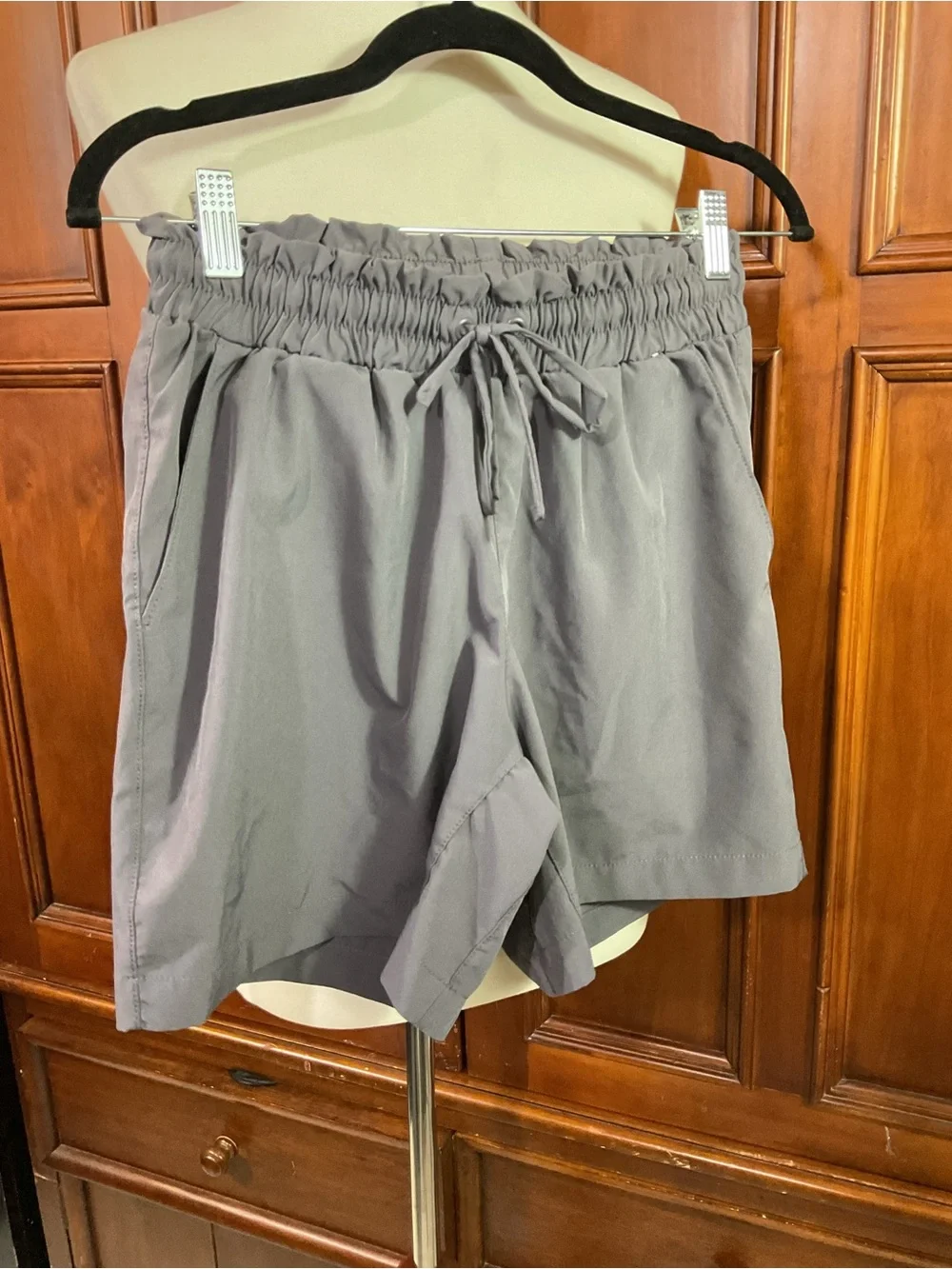Mondetta Performance Luxury Women’s Shorts Solid Gray Size XS Lknw As Seen Must